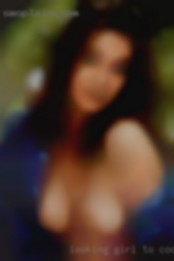 Looking girl to coc women bast dd tits!